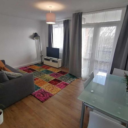 White City Apartment, Your London Stay Eksteriør billede