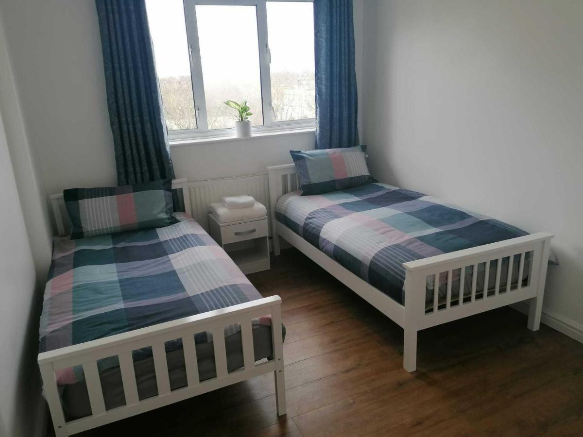White City Apartment, Your London Stay Eksteriør billede